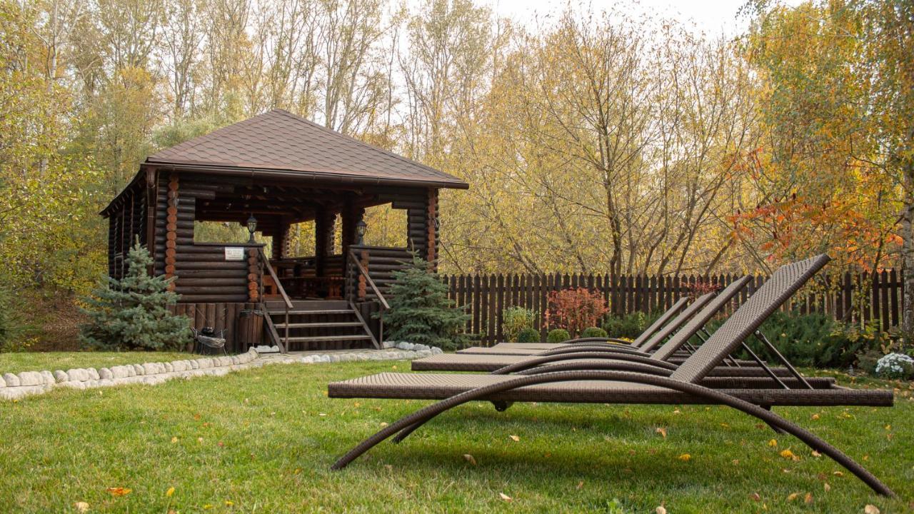 Котедж-Парк Славна Okhtyrka Exterior photo
